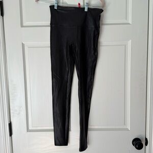 Spanx faux leather leggings sz M Medium